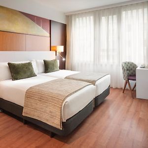 Premium Triple Room
